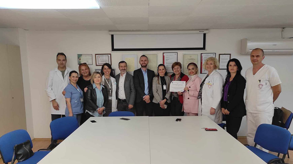 Certifikata e akreditimit të Klinikës Universitare për Sëmundje Infektive dhe Gjendje Febrile ISHP - Shkup
